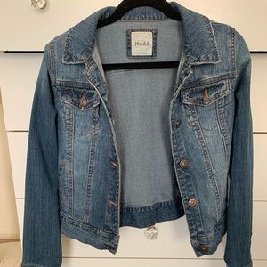 Women’s cropped jean jacket